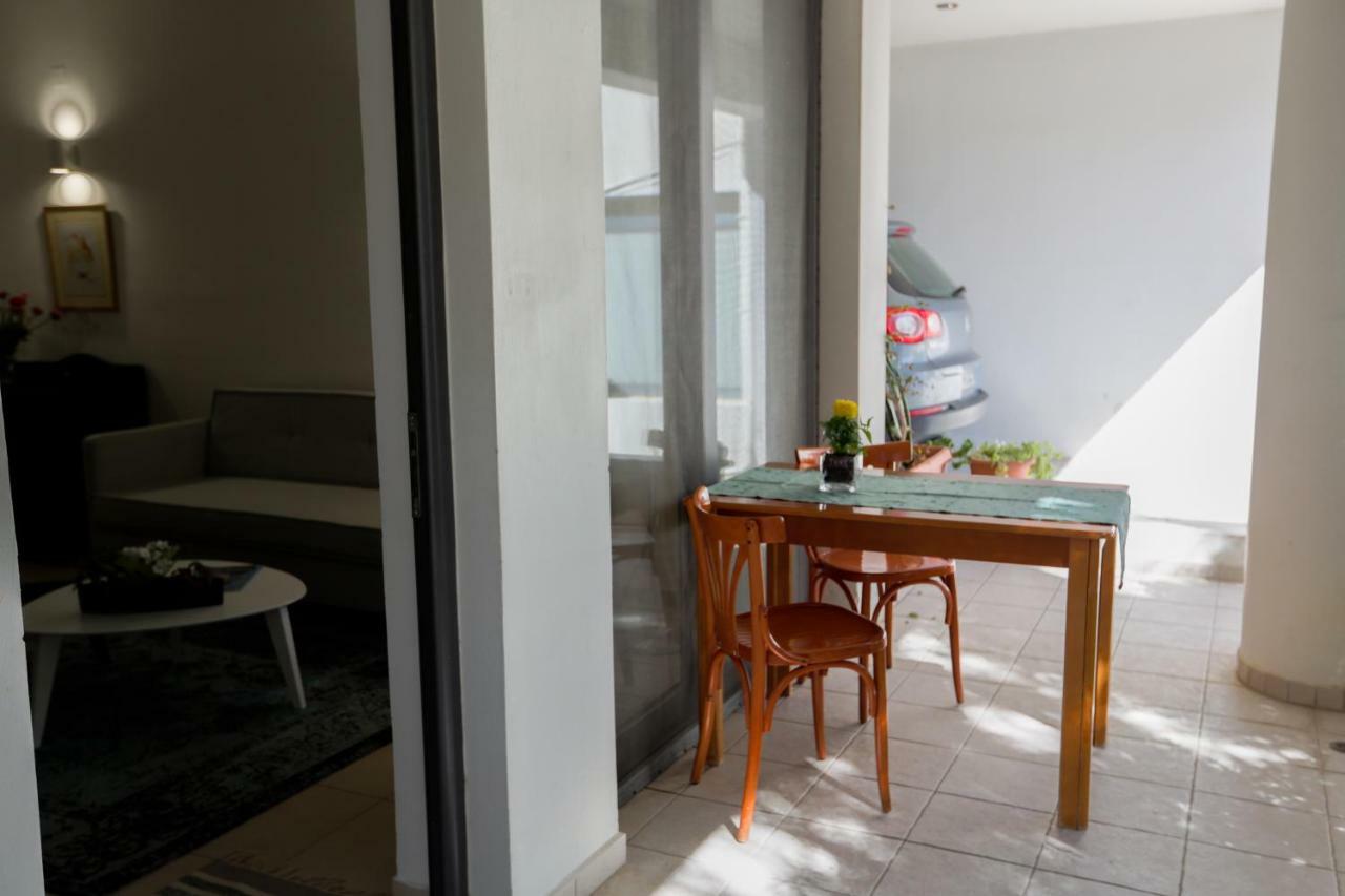 Katia'S Pepper Tree Apartment Heraklion  ภายนอก รูปภาพ