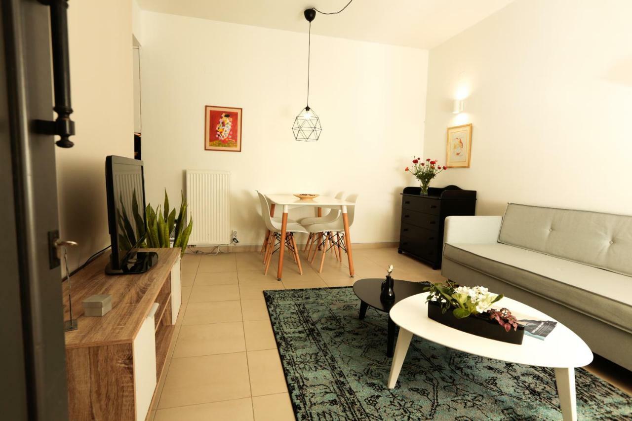 Katia'S Pepper Tree Apartment Heraklion  ภายนอก รูปภาพ