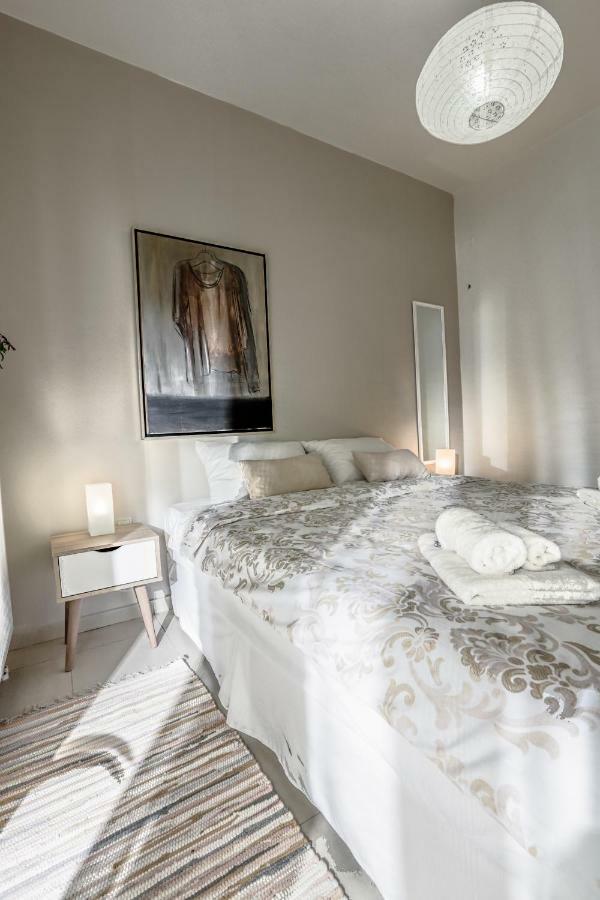 Katia'S Pepper Tree Apartment Heraklion  ภายนอก รูปภาพ