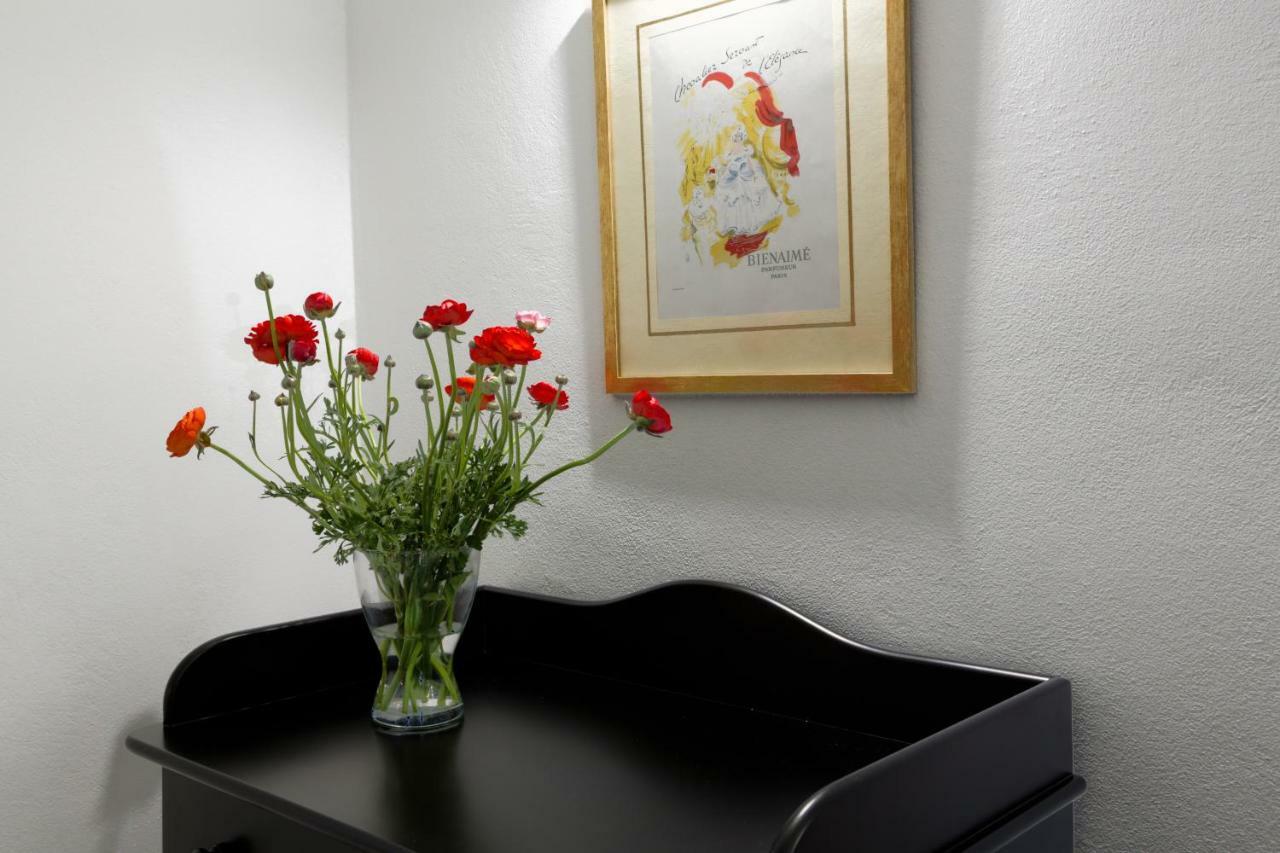 Katia'S Pepper Tree Apartment Heraklion  ภายนอก รูปภาพ